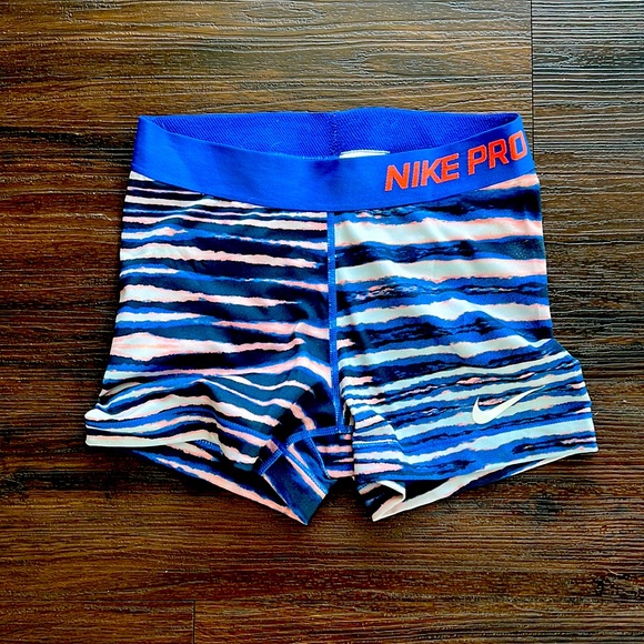 Nike Pants - Nike Pro 3” Shorts